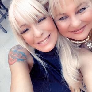 Meet your Posher, Debbie